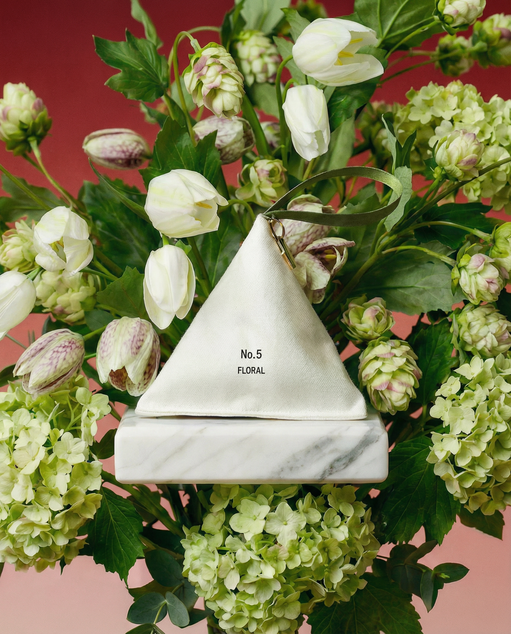 Aura No.05 Floral Sachet