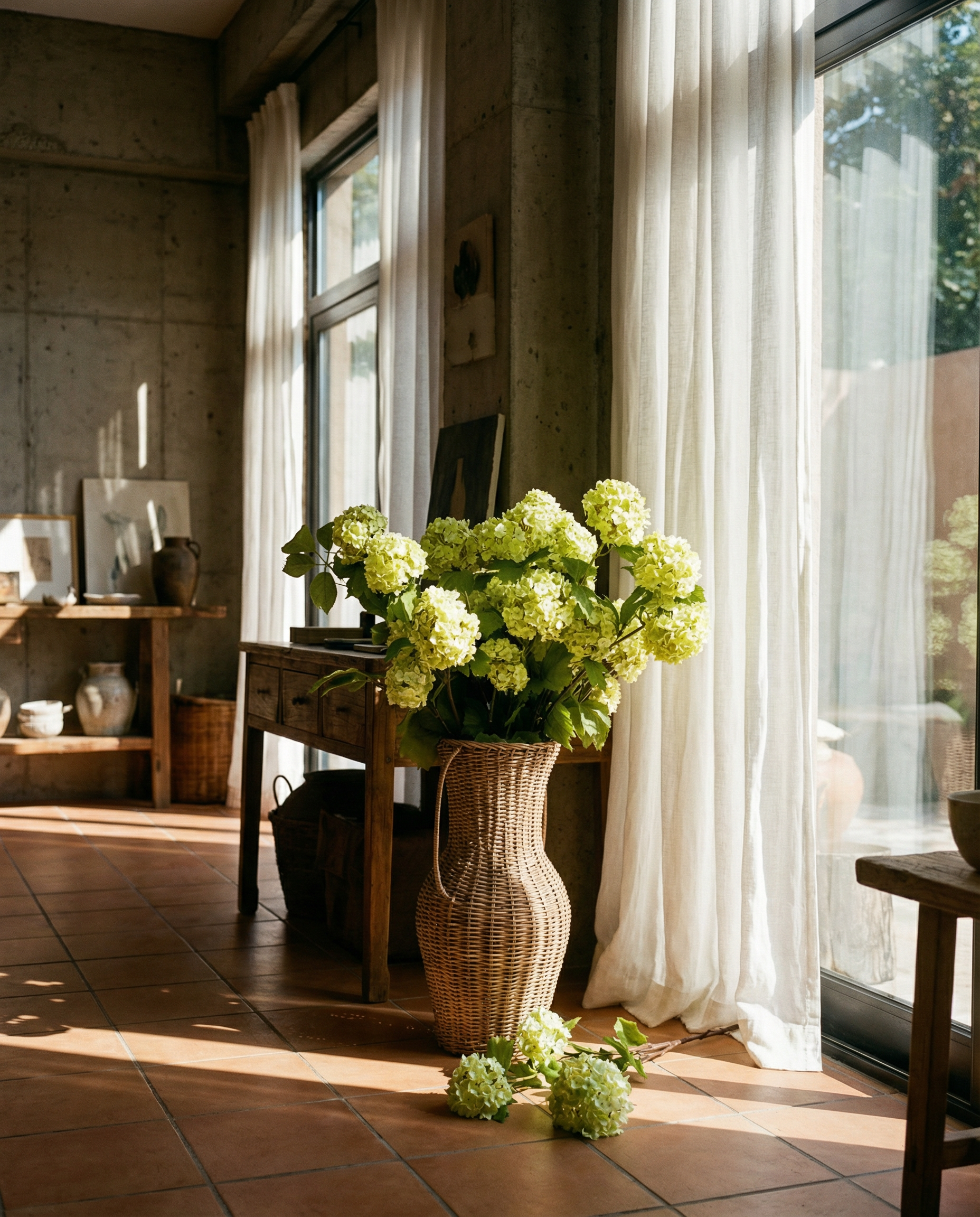The Hydrangea Woven Vase Set (Scented) NO.4501