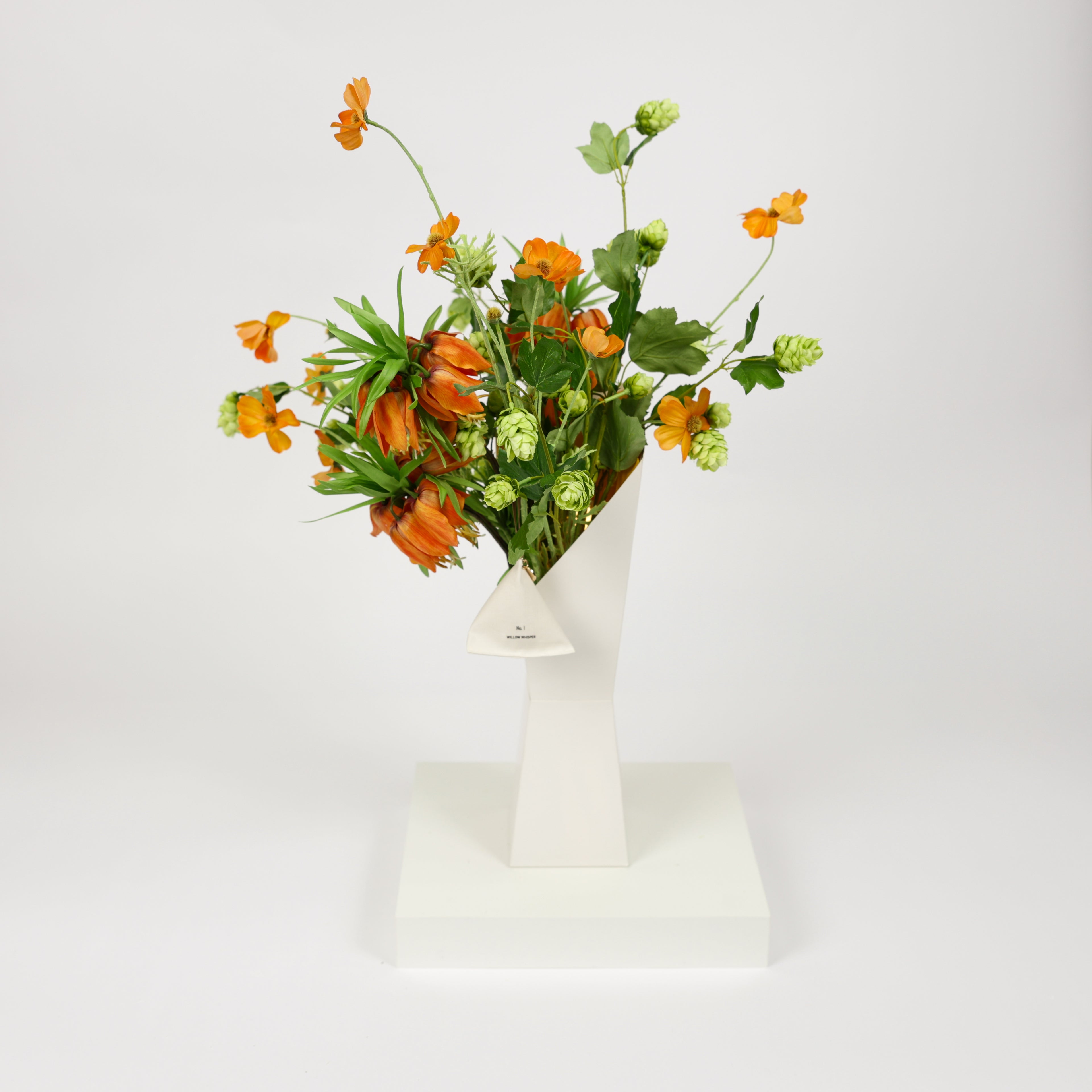 HUES Green Tiger Orange No.2506 Fritillaria Orange & Hop