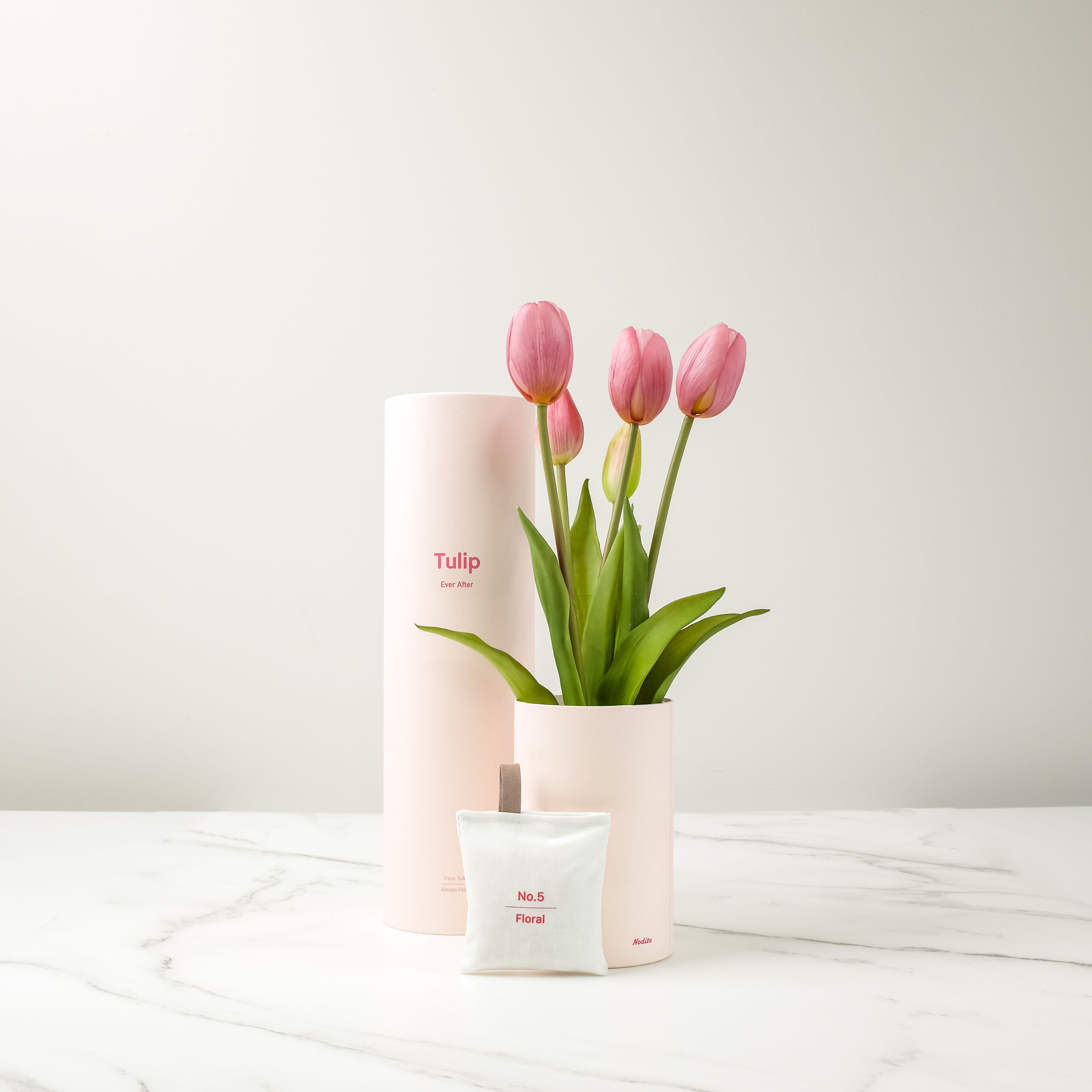 Tulip Ever After, Fragrant artificial flower with Floral scent