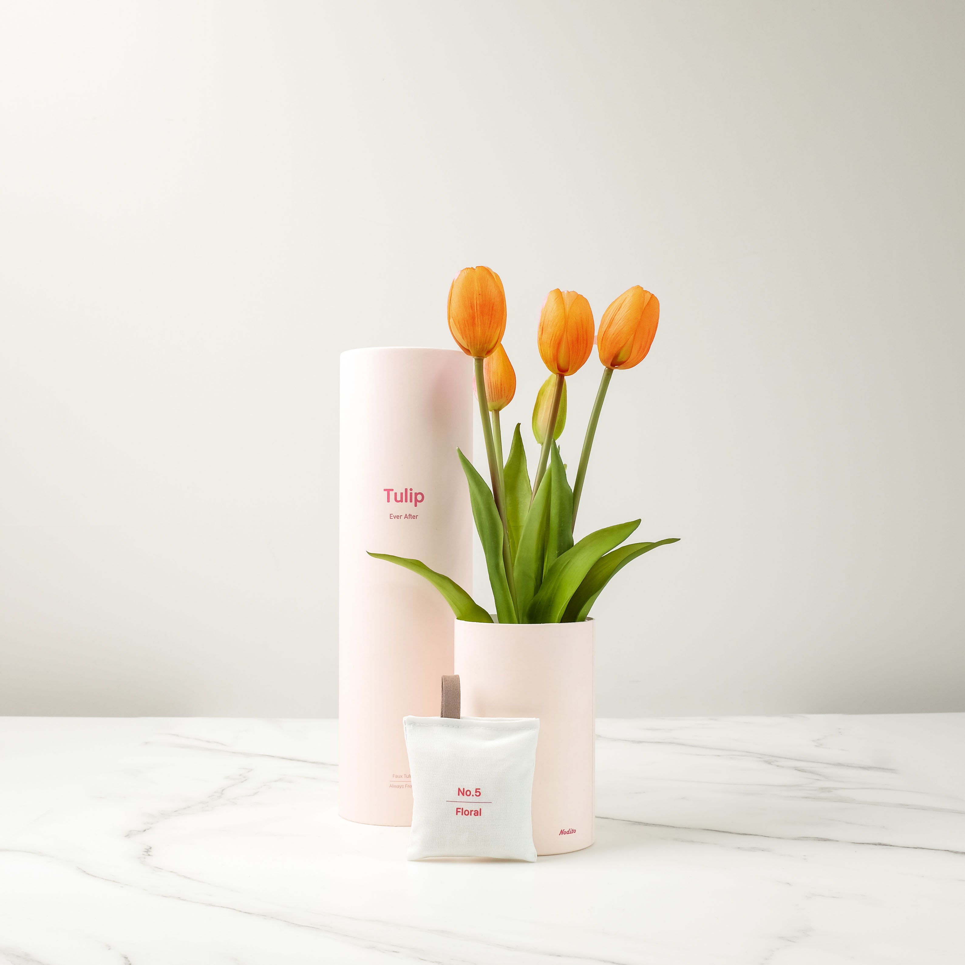 Tulip Ever After, Fragrant artificial flower with Floral scent