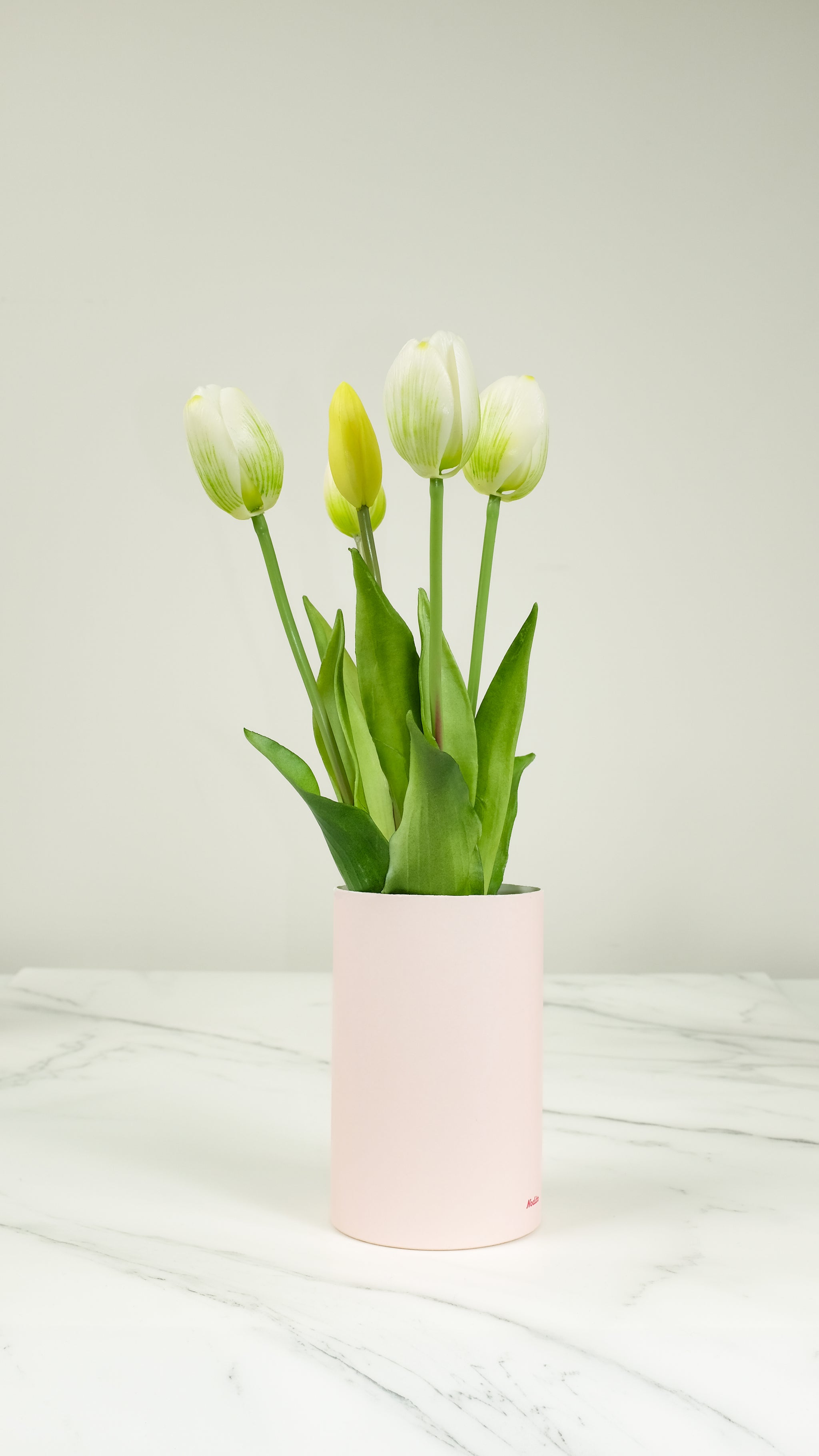 Tulip Ever After, Fragrant artificial flower with Floral scent