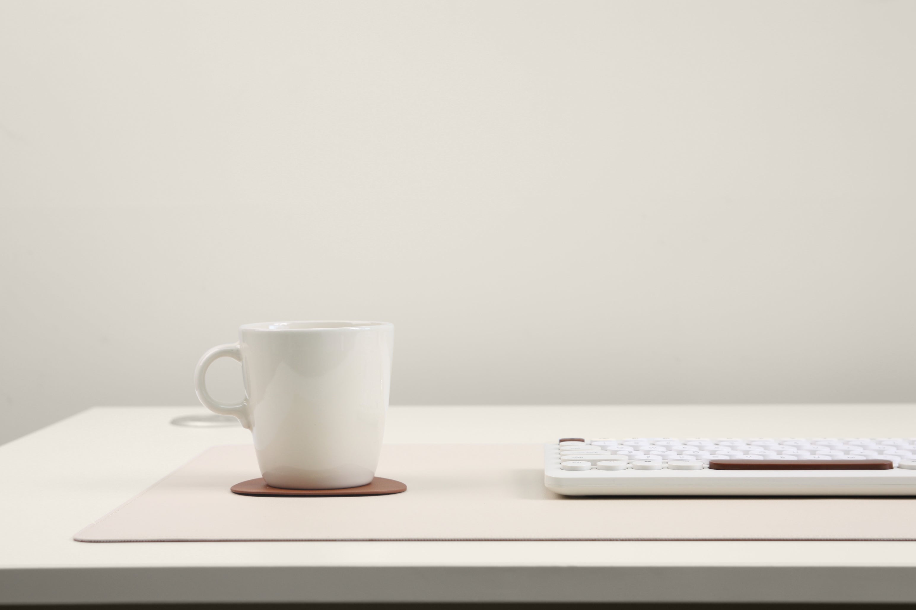 DeskPaw Premium Beige/Brown Desk Pad Dual-Sided Leather Blotter